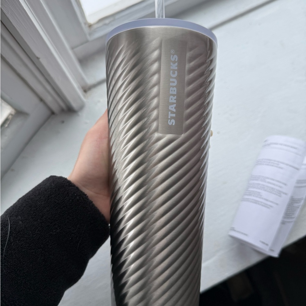 Starbucks 2022 Holiday silver swirl 24oz stainless steel tumbler cold cup